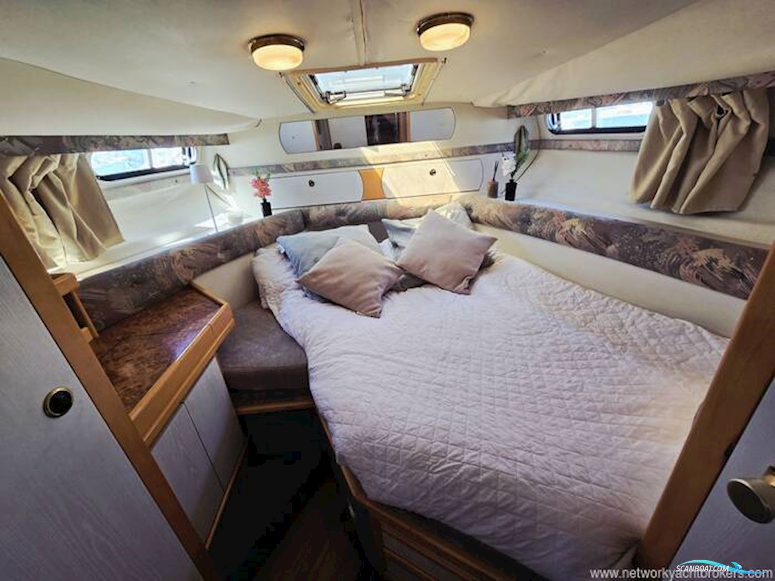 Sealine International 320 Statesman