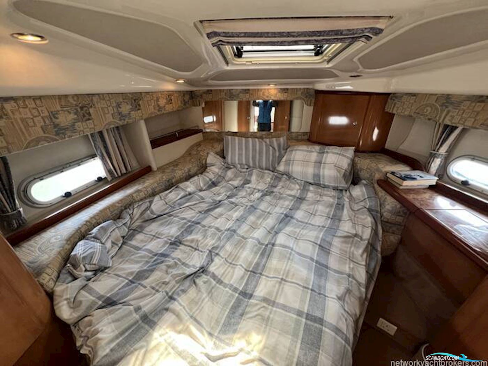 Sealine International 330 Statesman