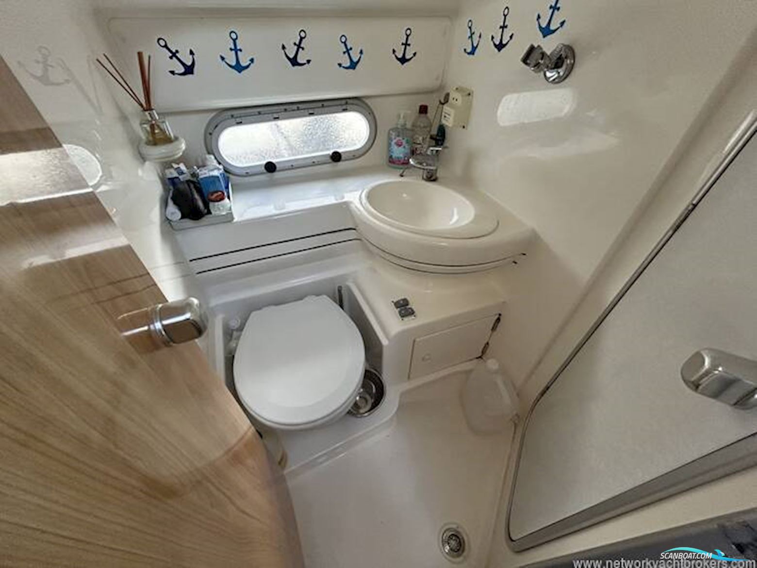 Sealine International F33