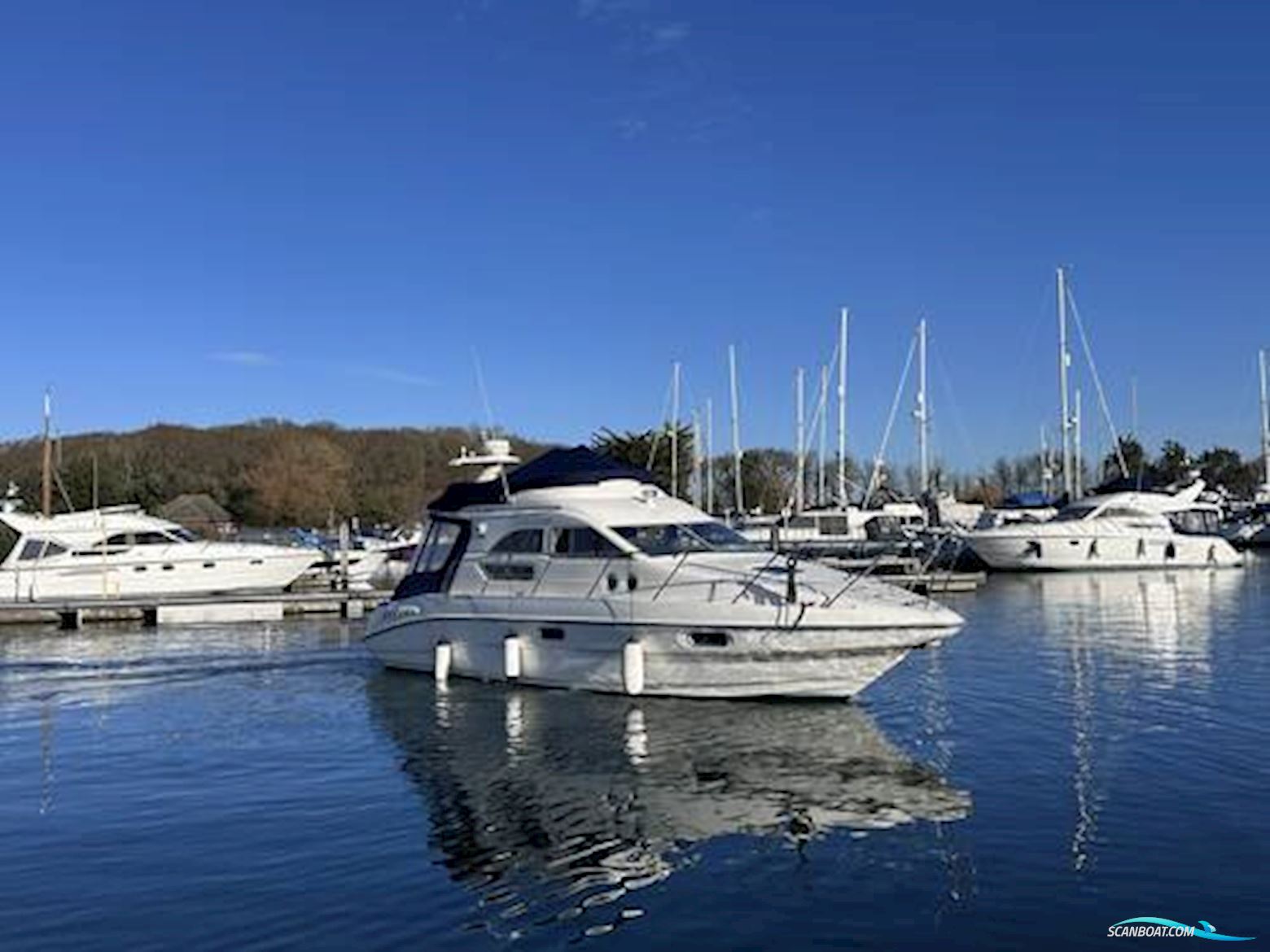 Sealine International F33