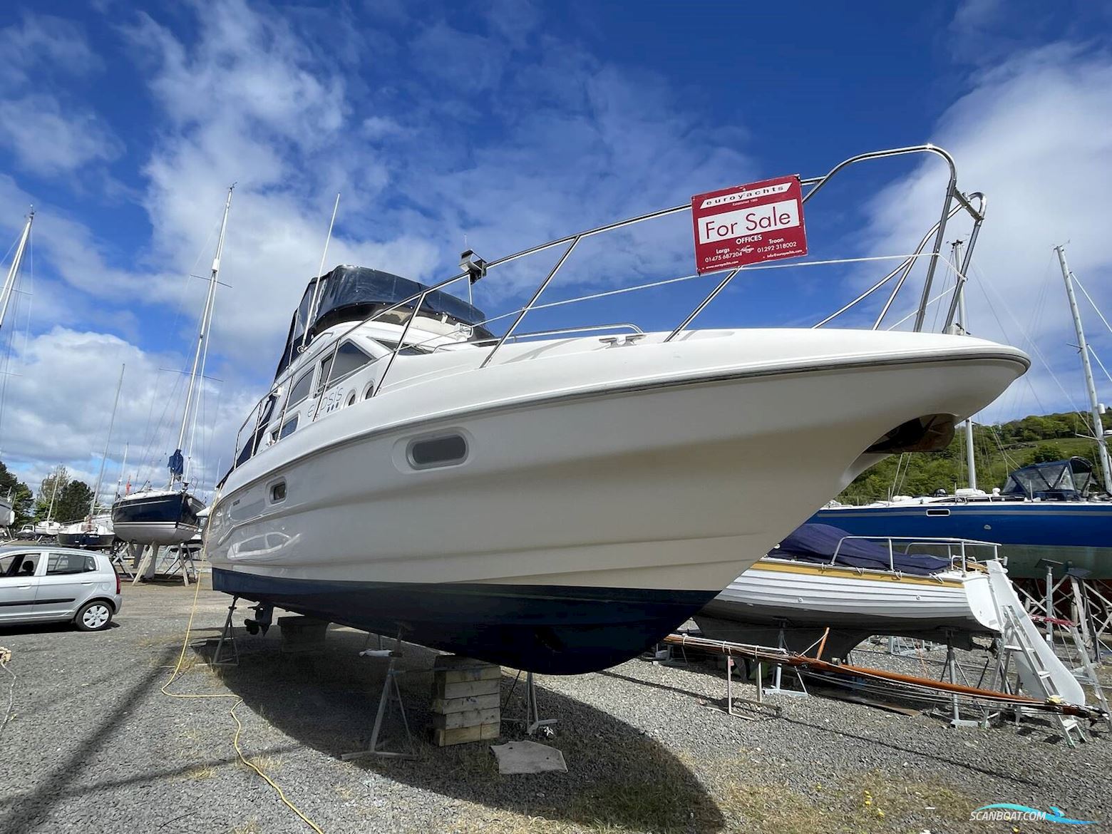 Sealine International F33 Motorboat 1999, with Volvo Penta Kad32 engine, United Kingdom