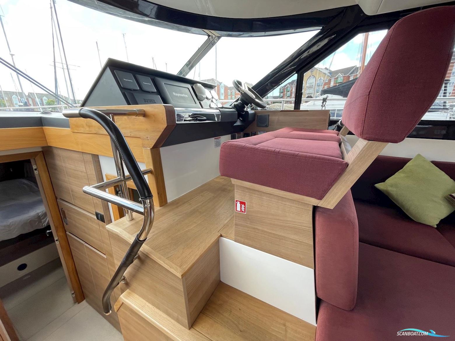 Sealine International F42