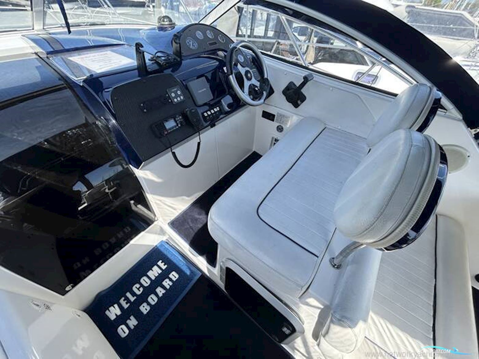 Sealine International S23