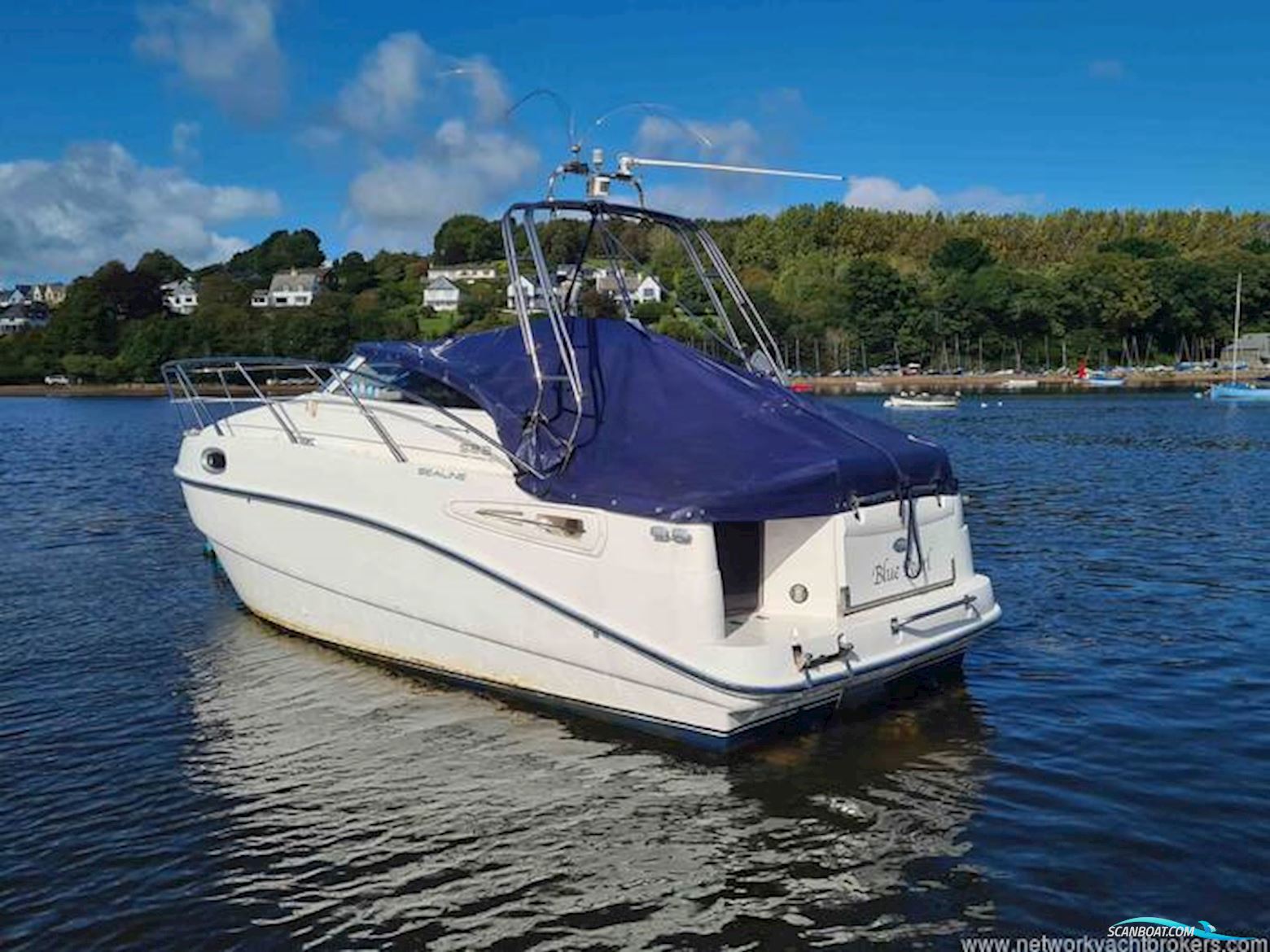 Sealine International S23 Sports Cruiser