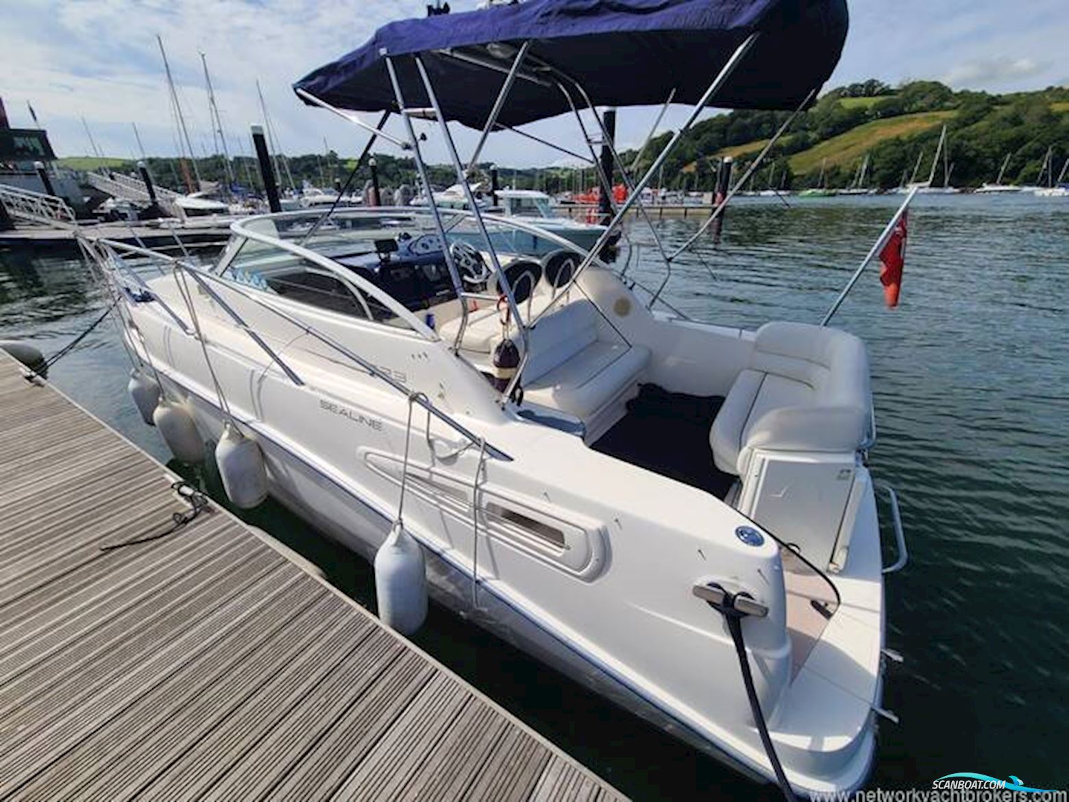 Sealine International S23 Sports Cruiser