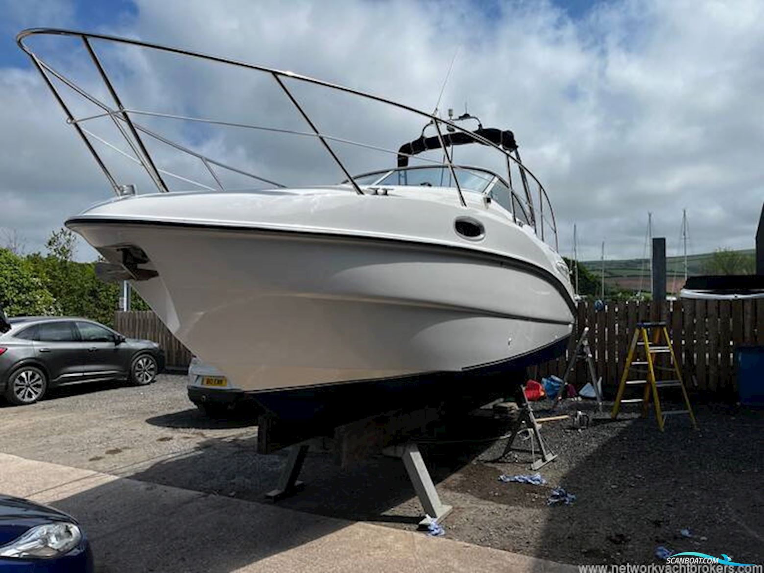 Sealine International S23 Sports Cruiser