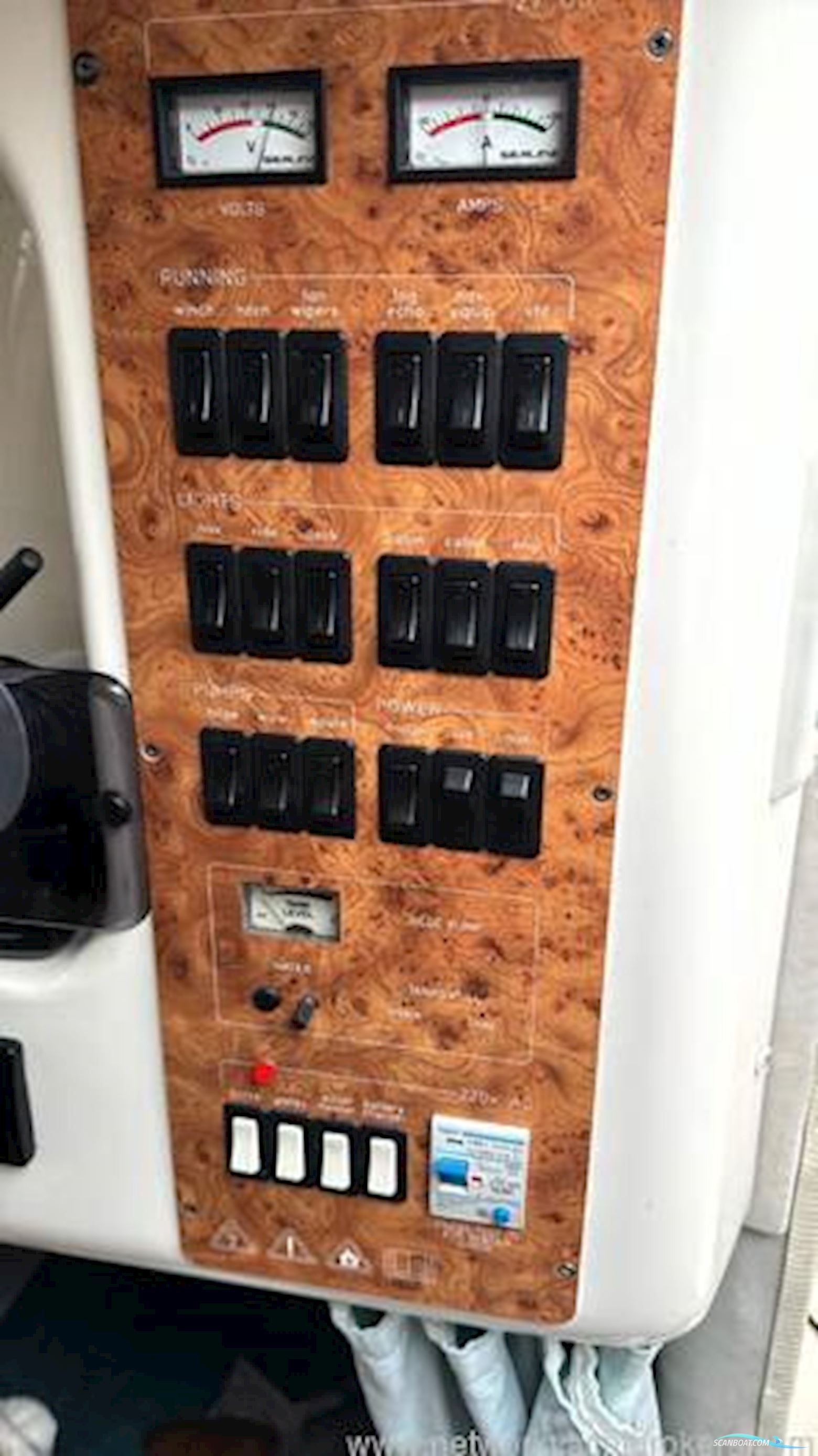 Sealine International S24