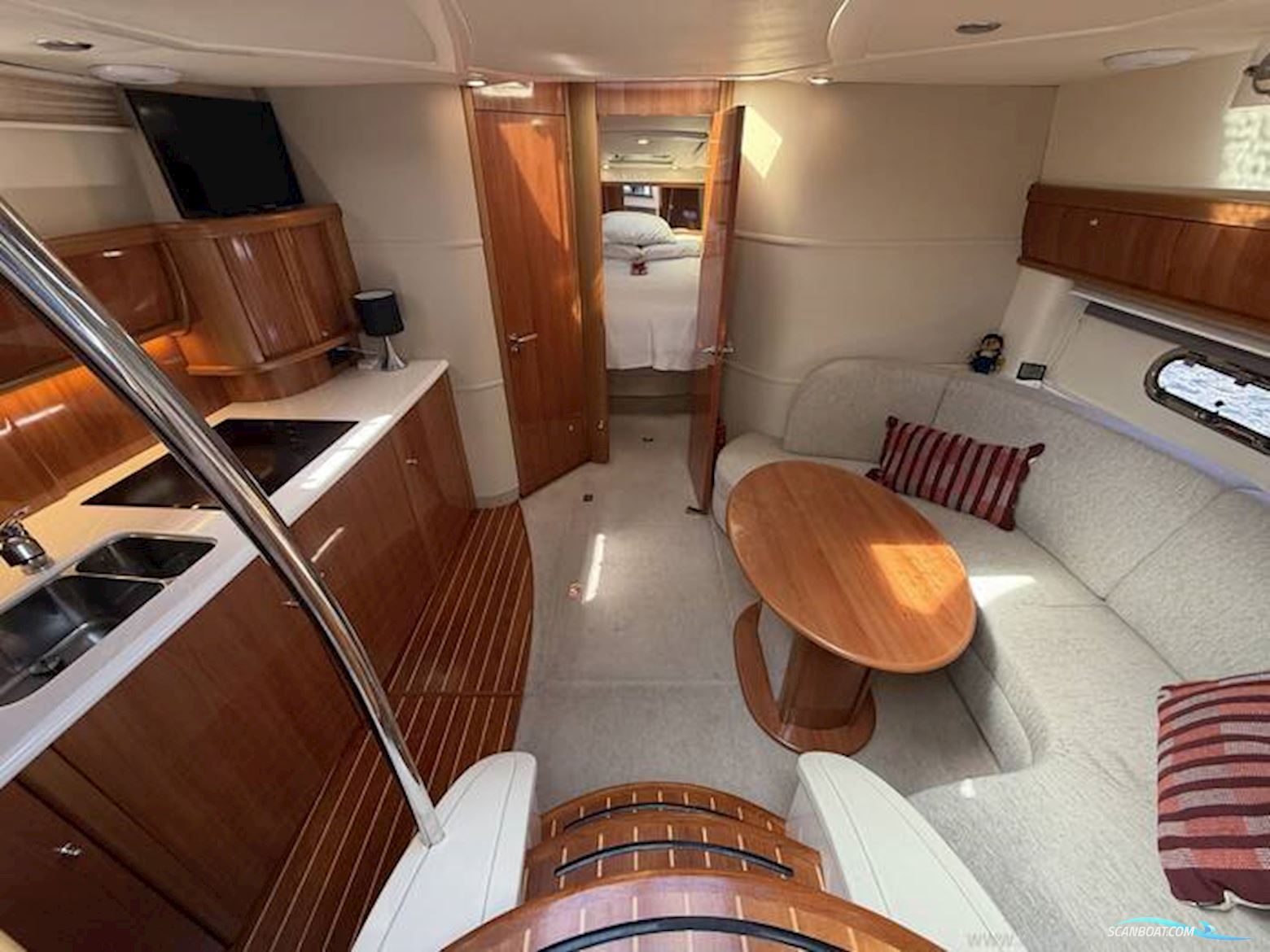 Sealine International S42