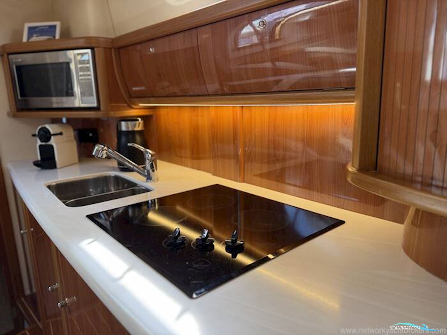 Sealine International S42