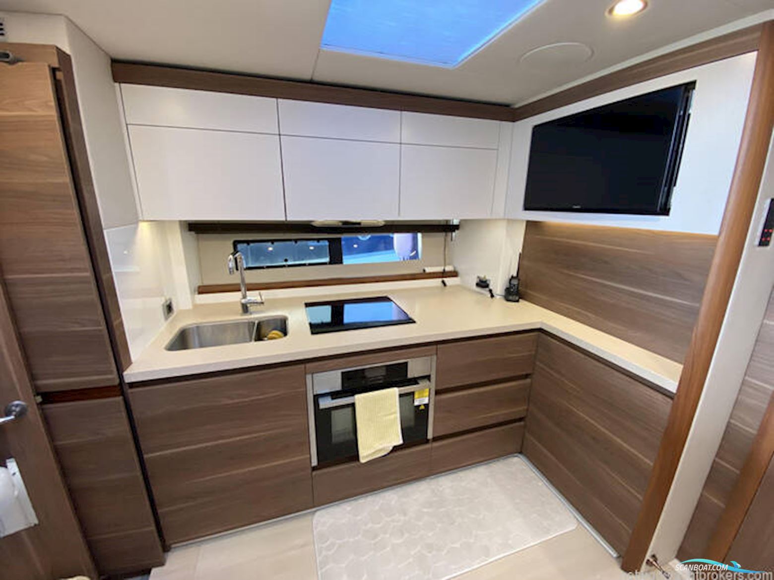 Sealine International S450