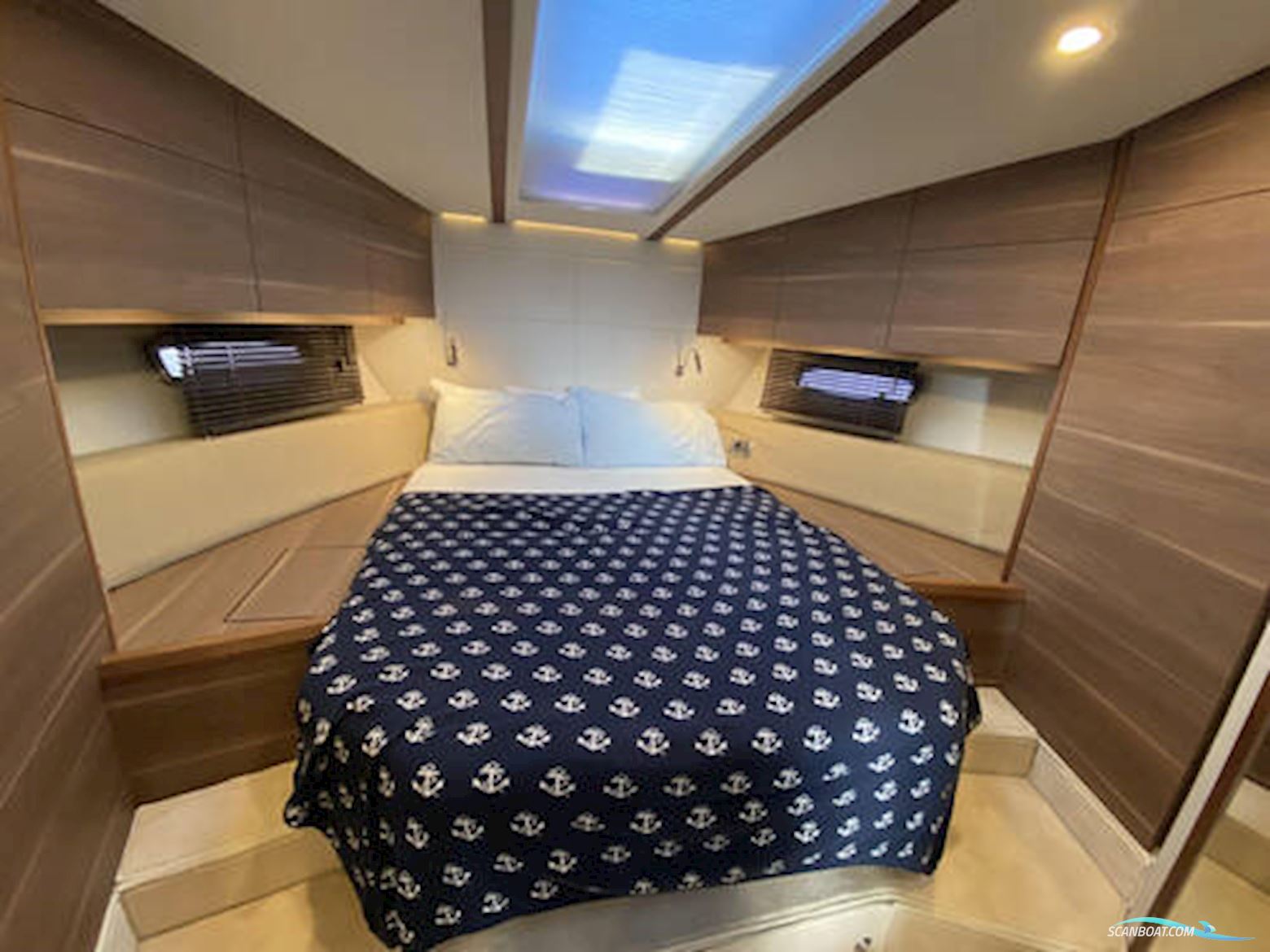 Sealine International S450