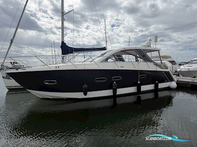 Sealine International SC35 Motorboat 2009, with Volvo Penta engine, United Kingdom