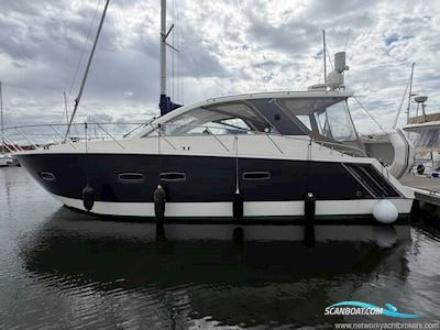 Sealine International SC35 Motorboat 2009, with Volvo Penta engine, United Kingdom