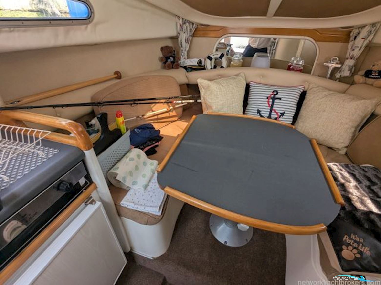 Sealine International Senator 230