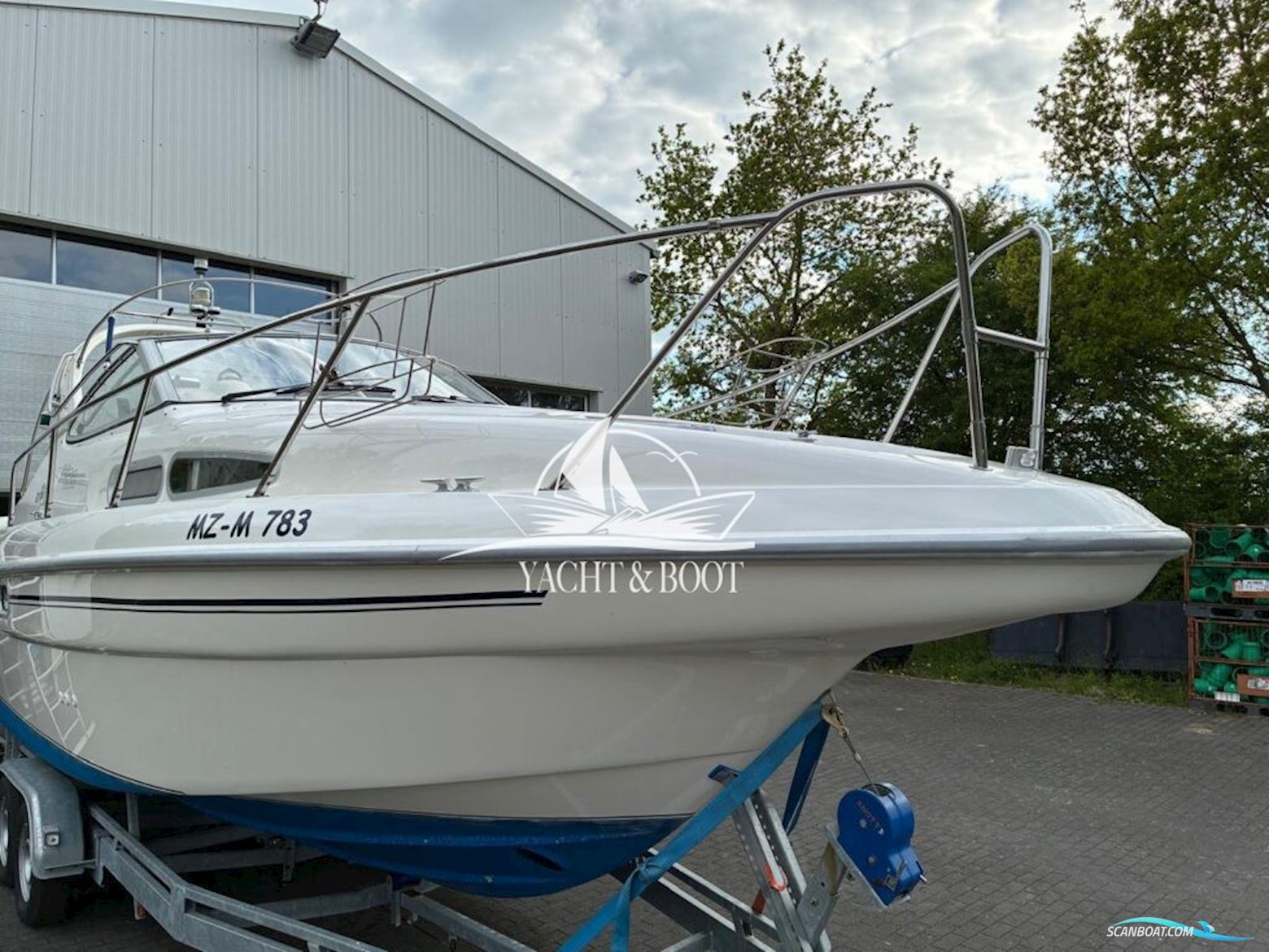 Sealine S 270