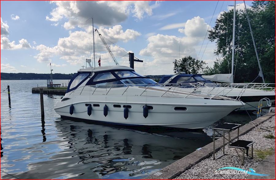 Sealine S 41 Motorboat 2002, with Volvo Penta Kad44P-Edc engine, Denmark