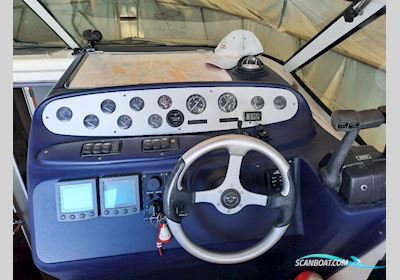 Sealine S28 - Diesel Motorboat 2004, with Volvo Penta Kad 32 Duoprop engine, Croatia