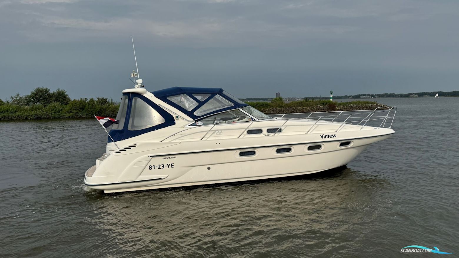Sealine S37