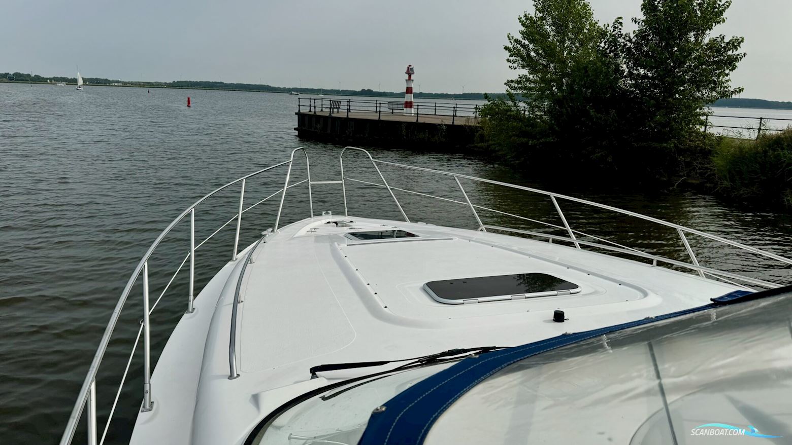 Sealine S37