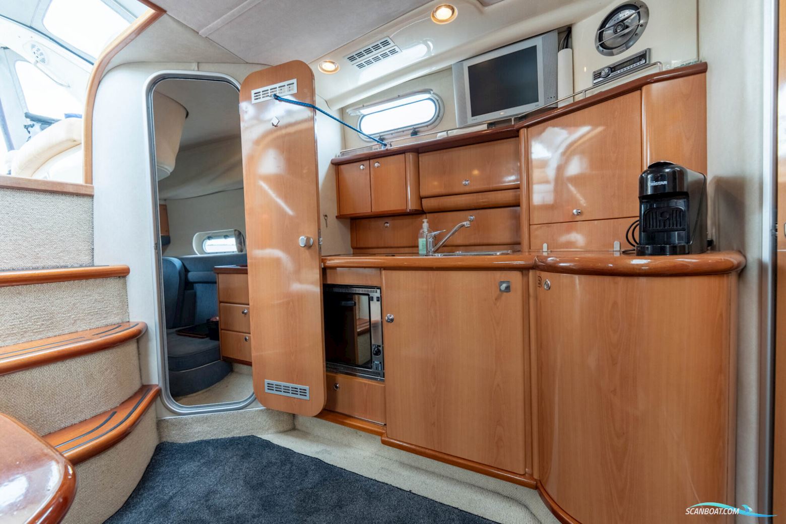 Sealine S37