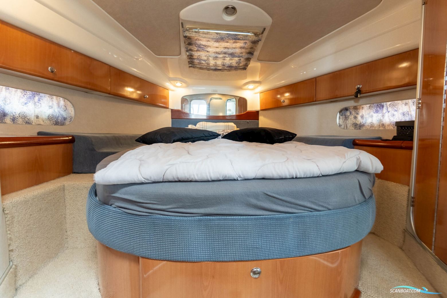 Sealine S37
