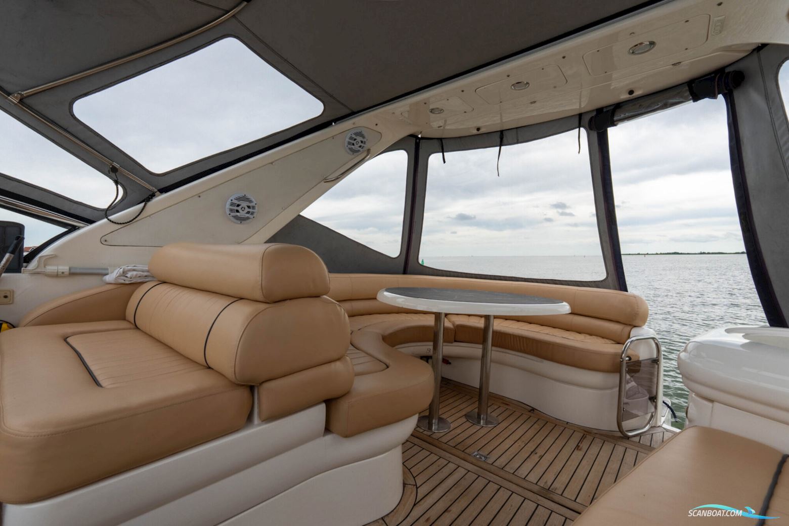 Sealine S37