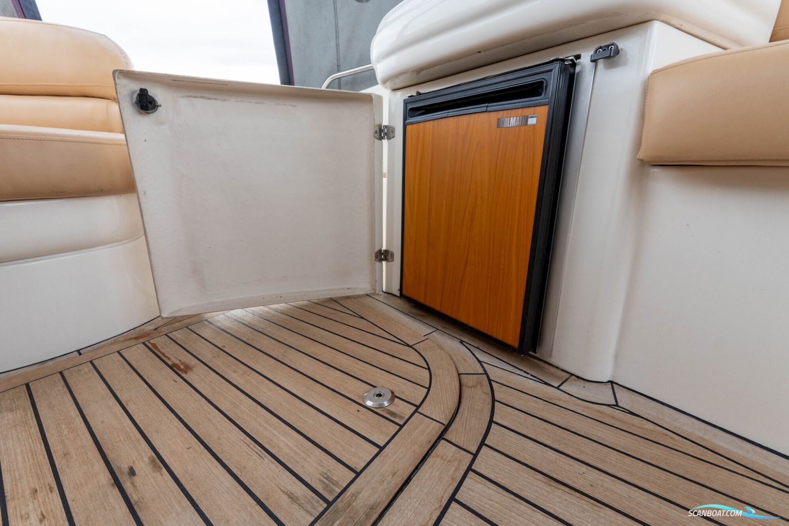 Sealine S37