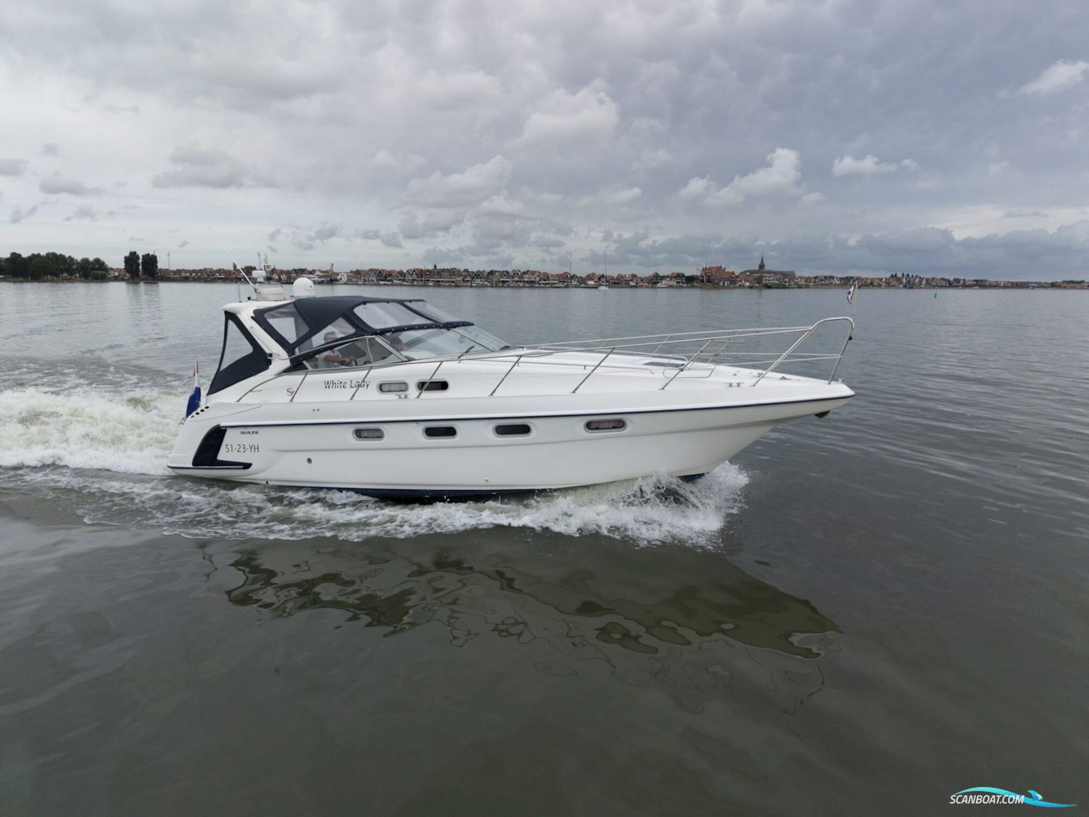 Sealine S37