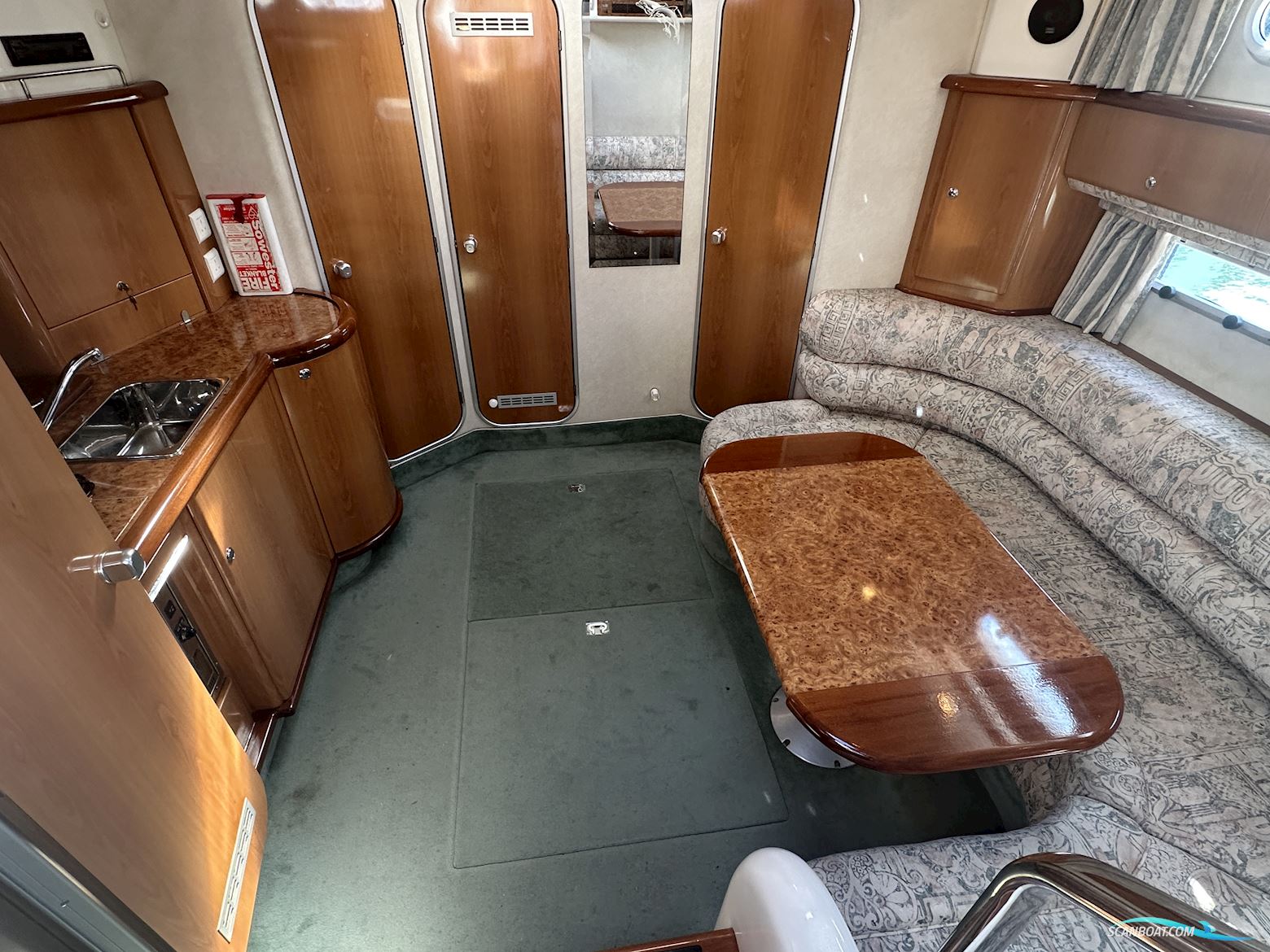 Sealine S37