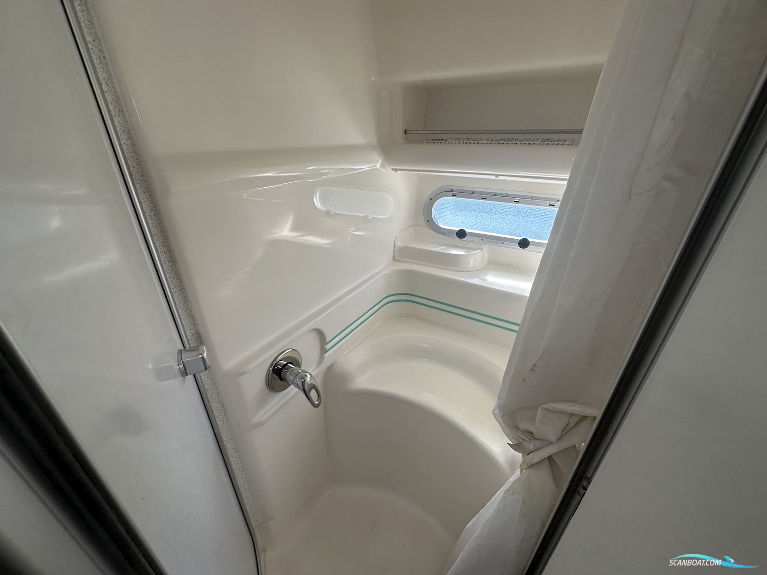 Sealine S37