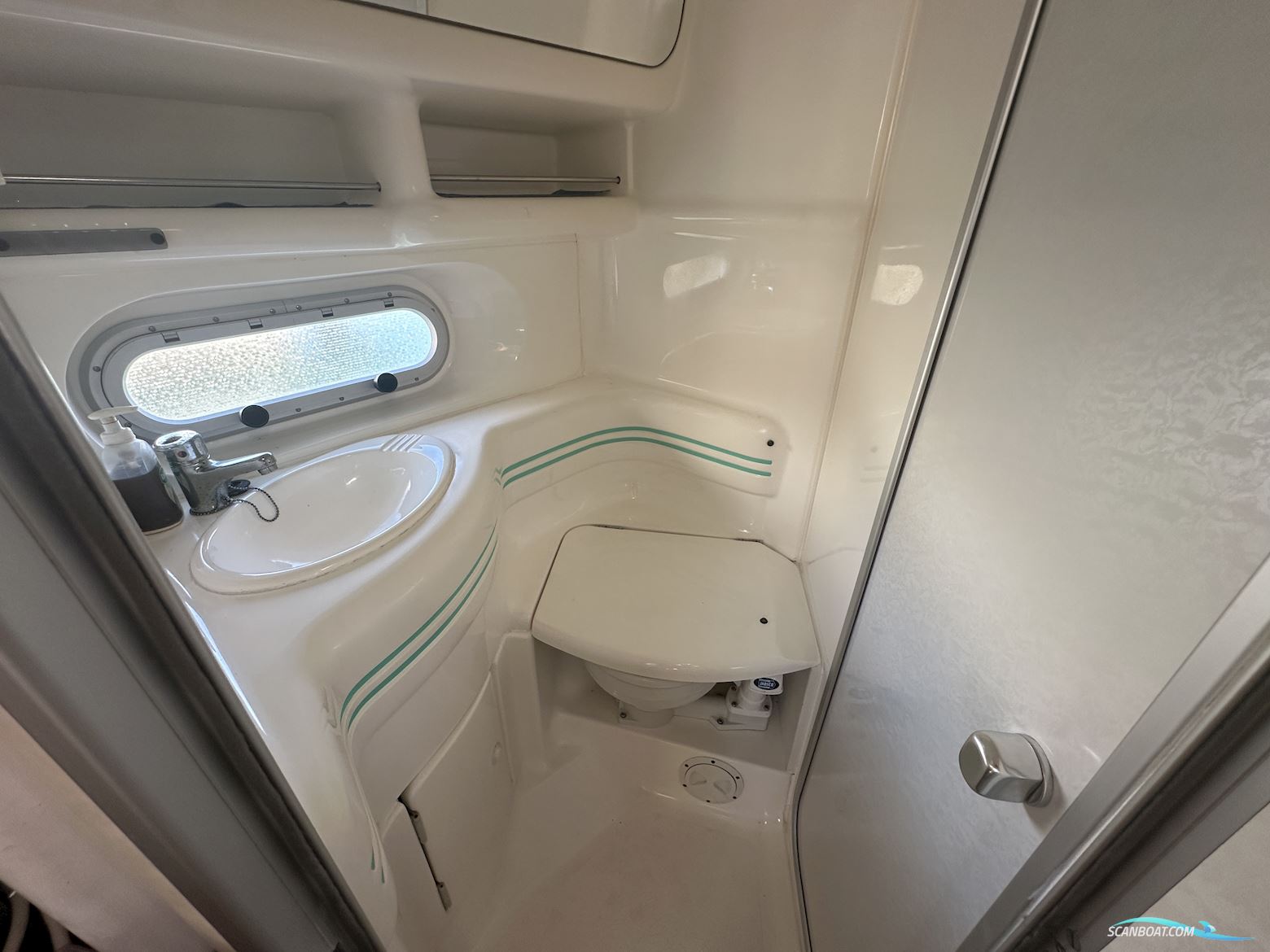 Sealine S37
