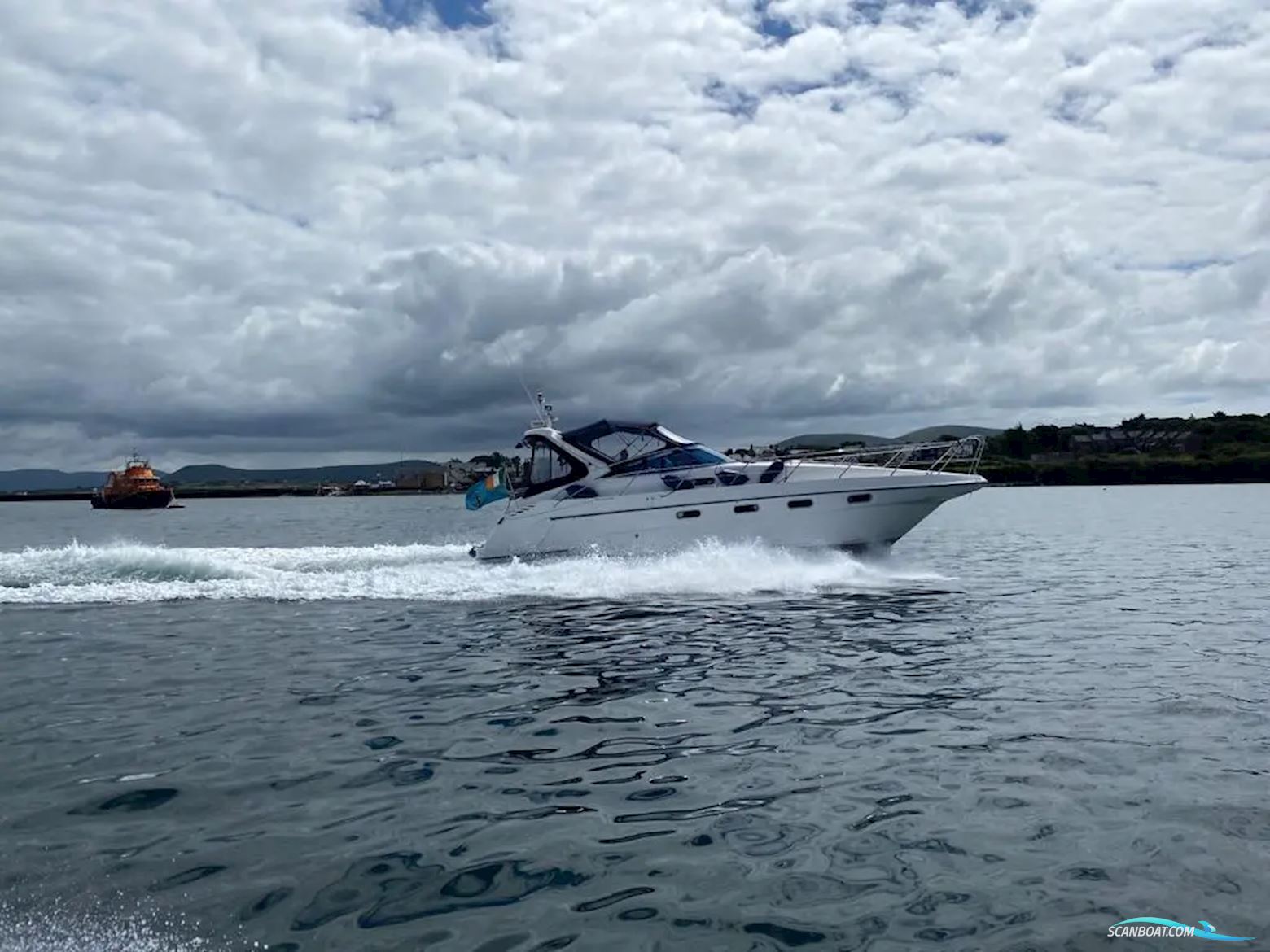 Sealine S37