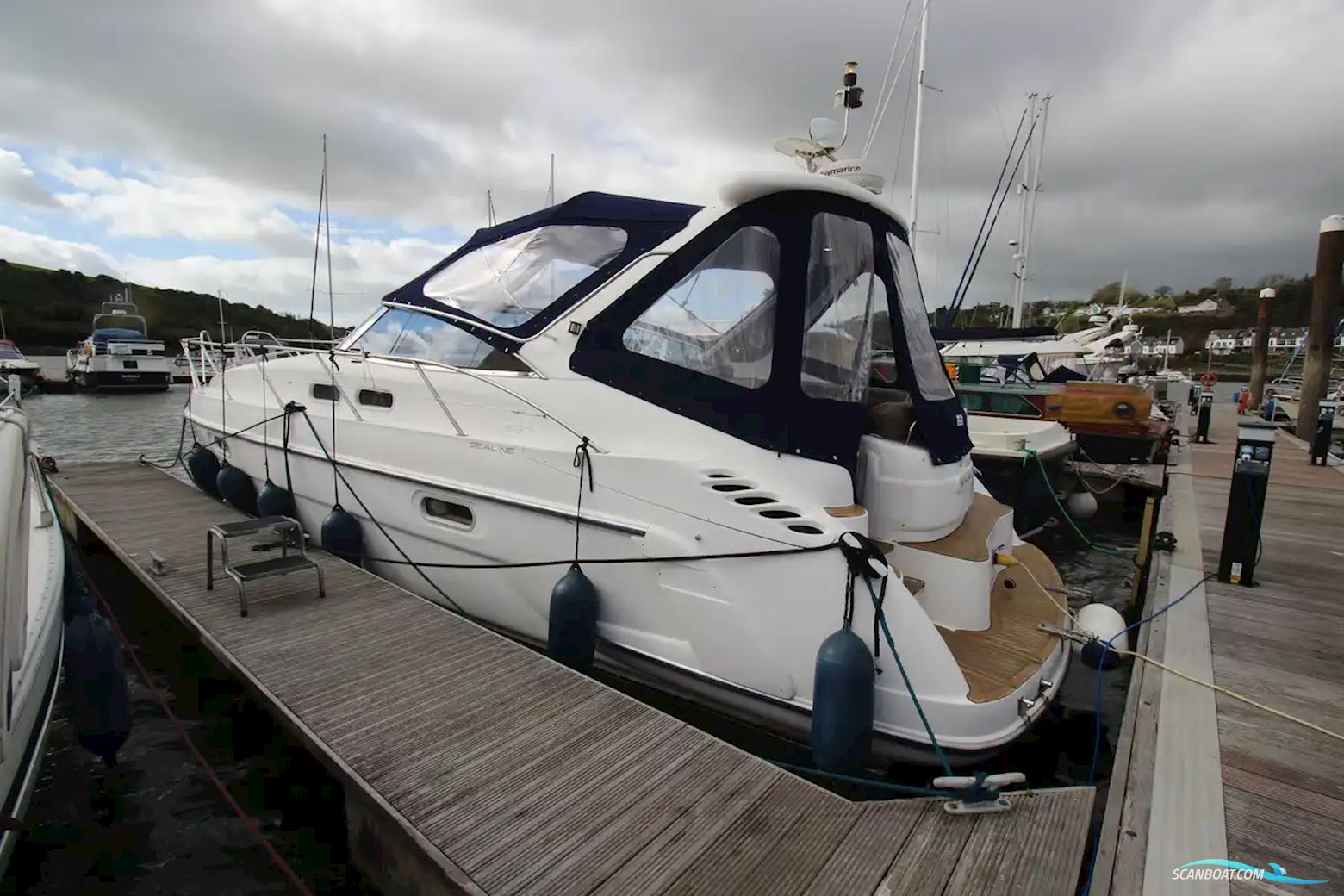 Sealine S37