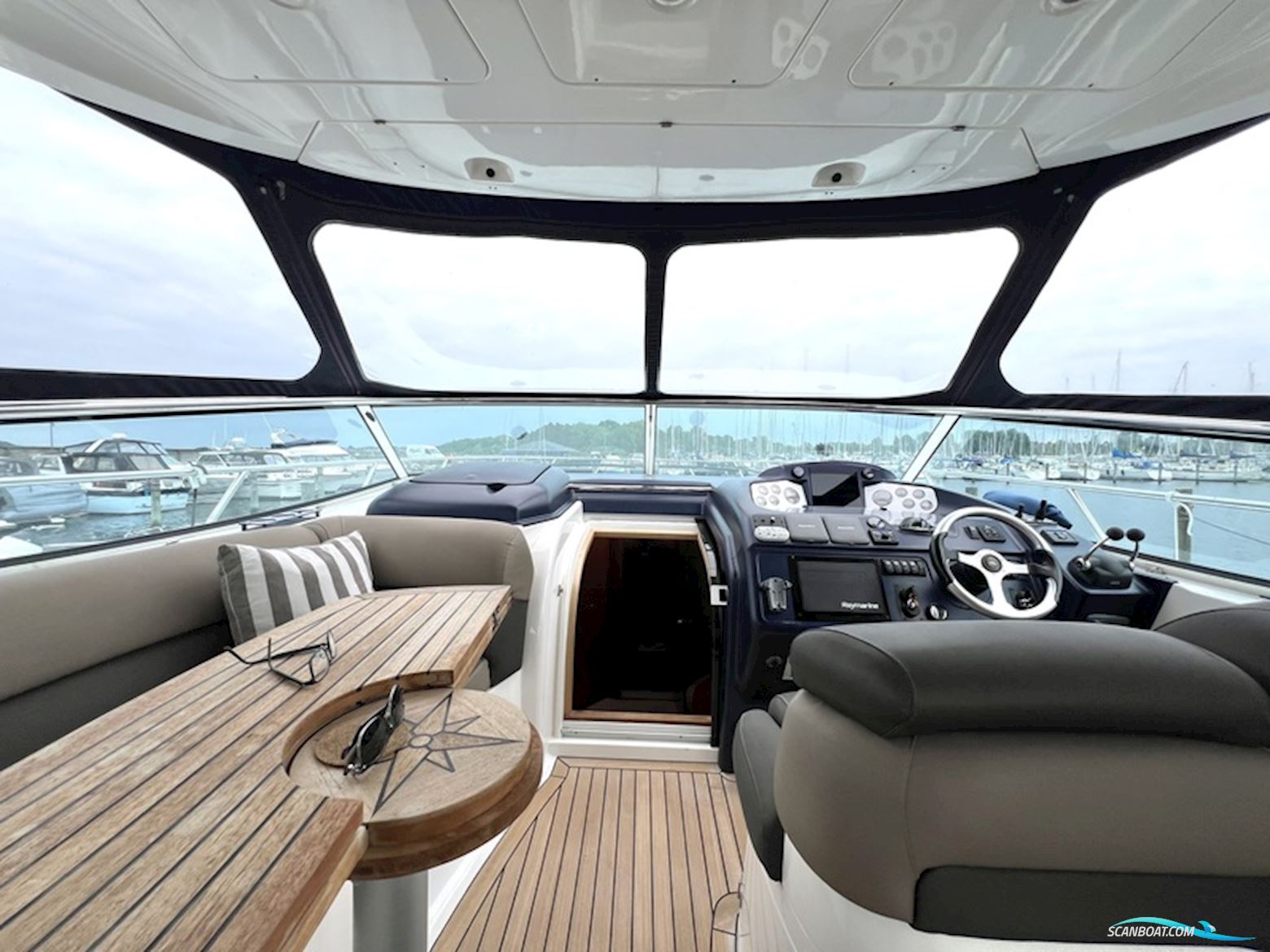 Sealine S42