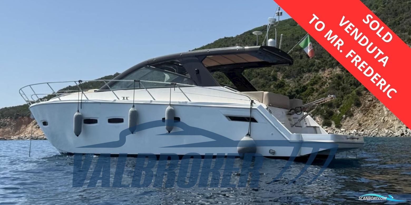 Sealine SC 35 Motorboat 2010, with Volvo Penta D4 300 engine, Italy
