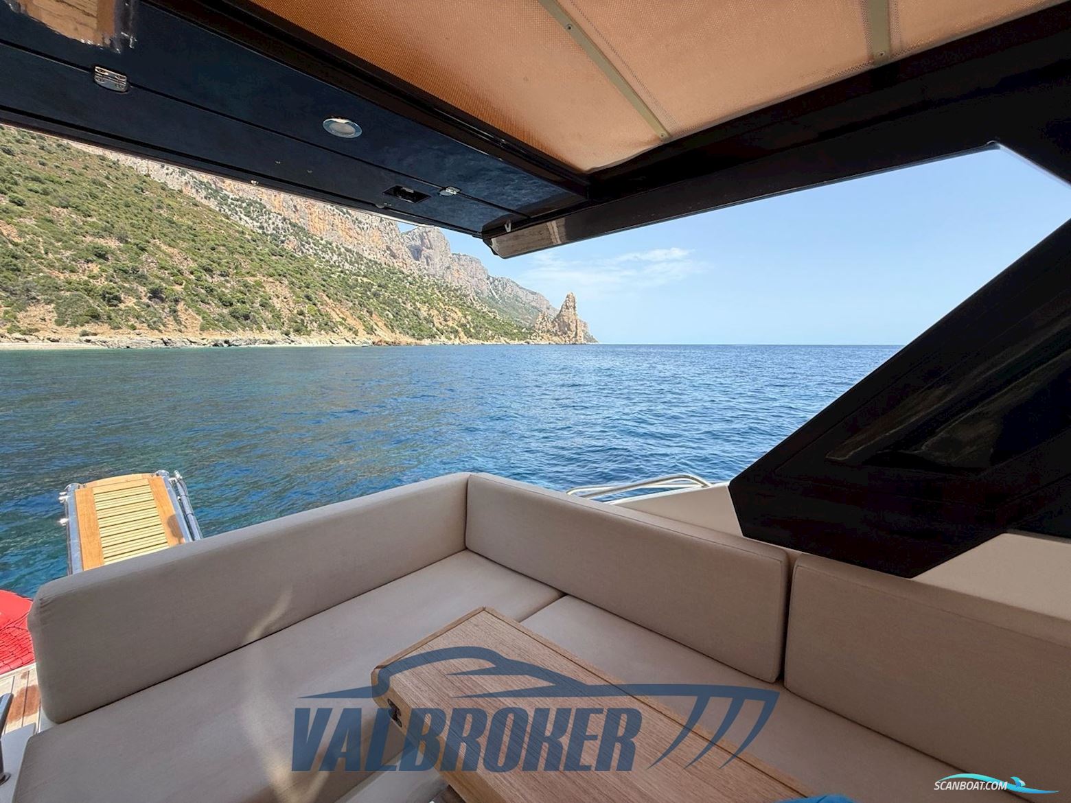 Sealine SC 35