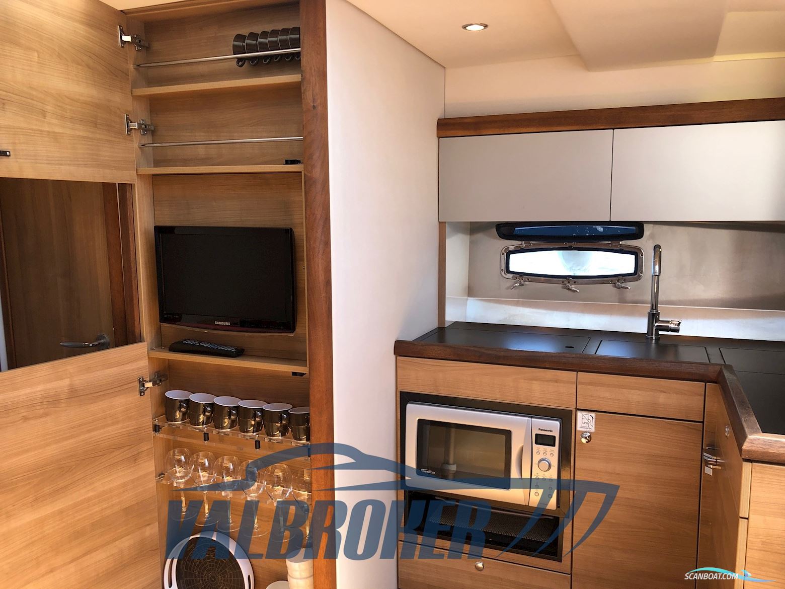 Sealine SC 35