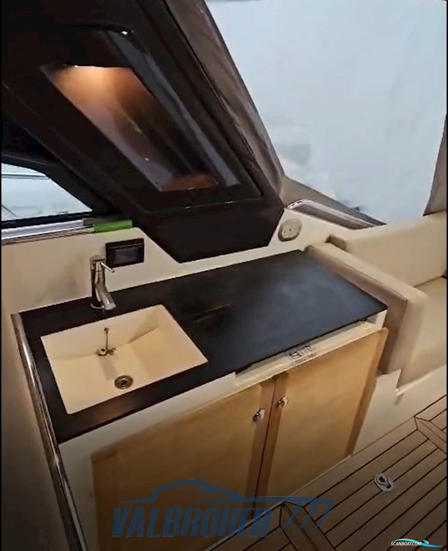 Sealine SC 35