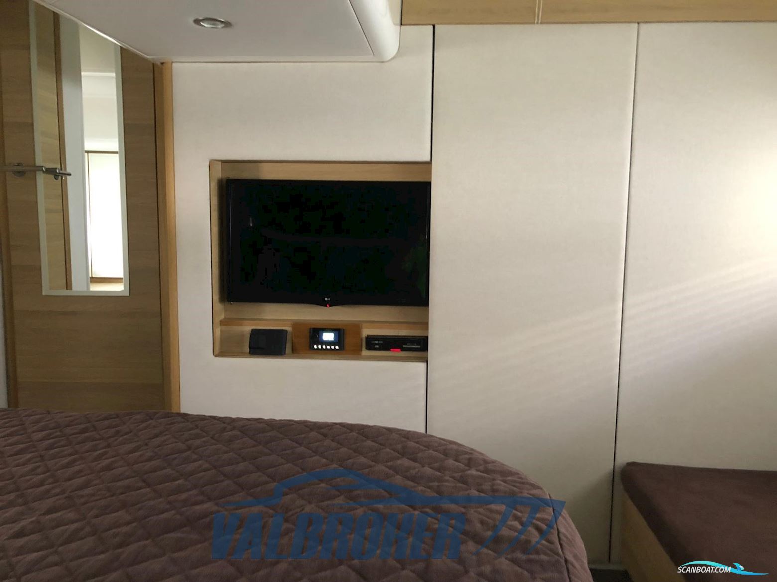 Sealine SC 47