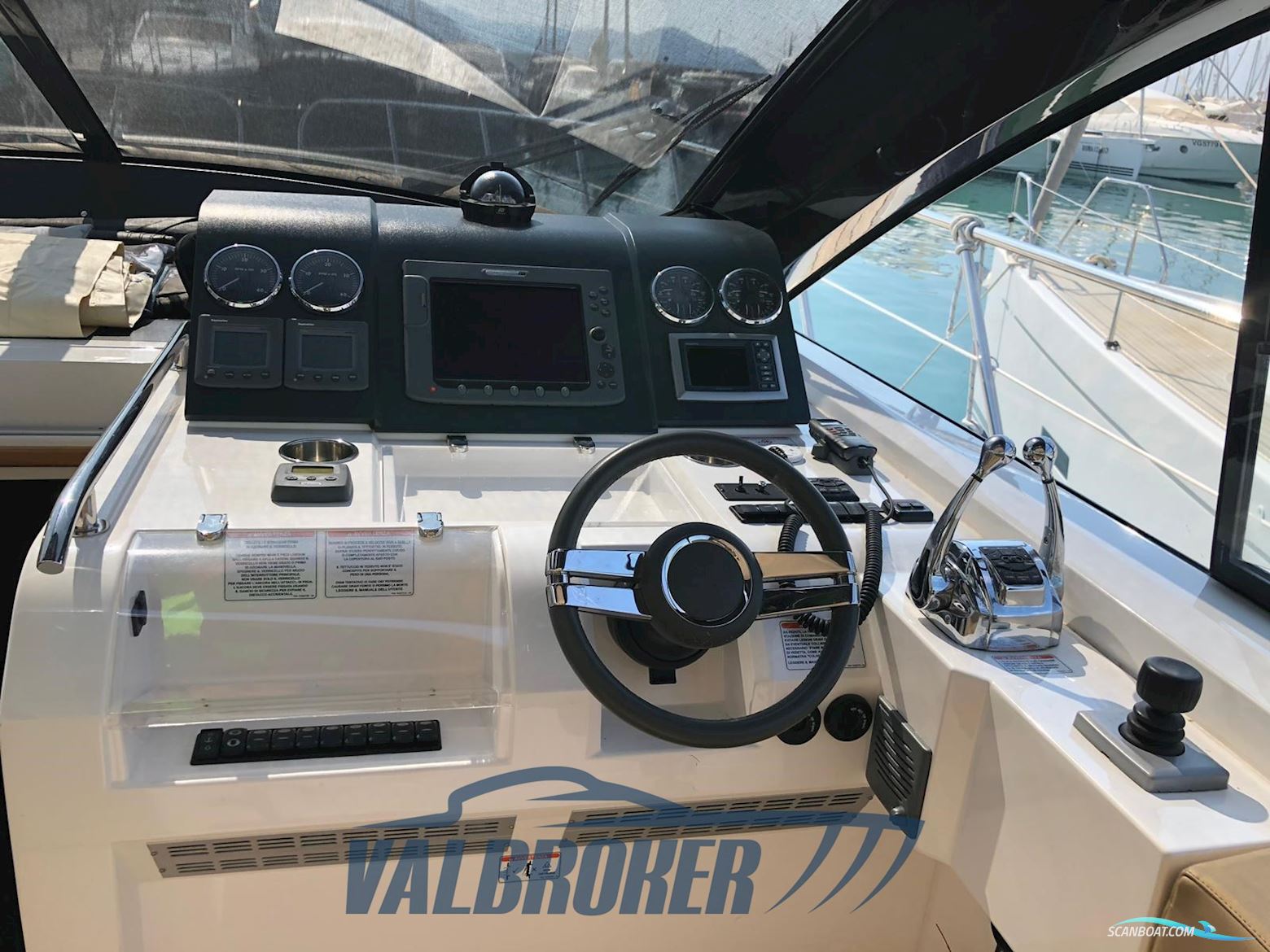 Sealine SC 47