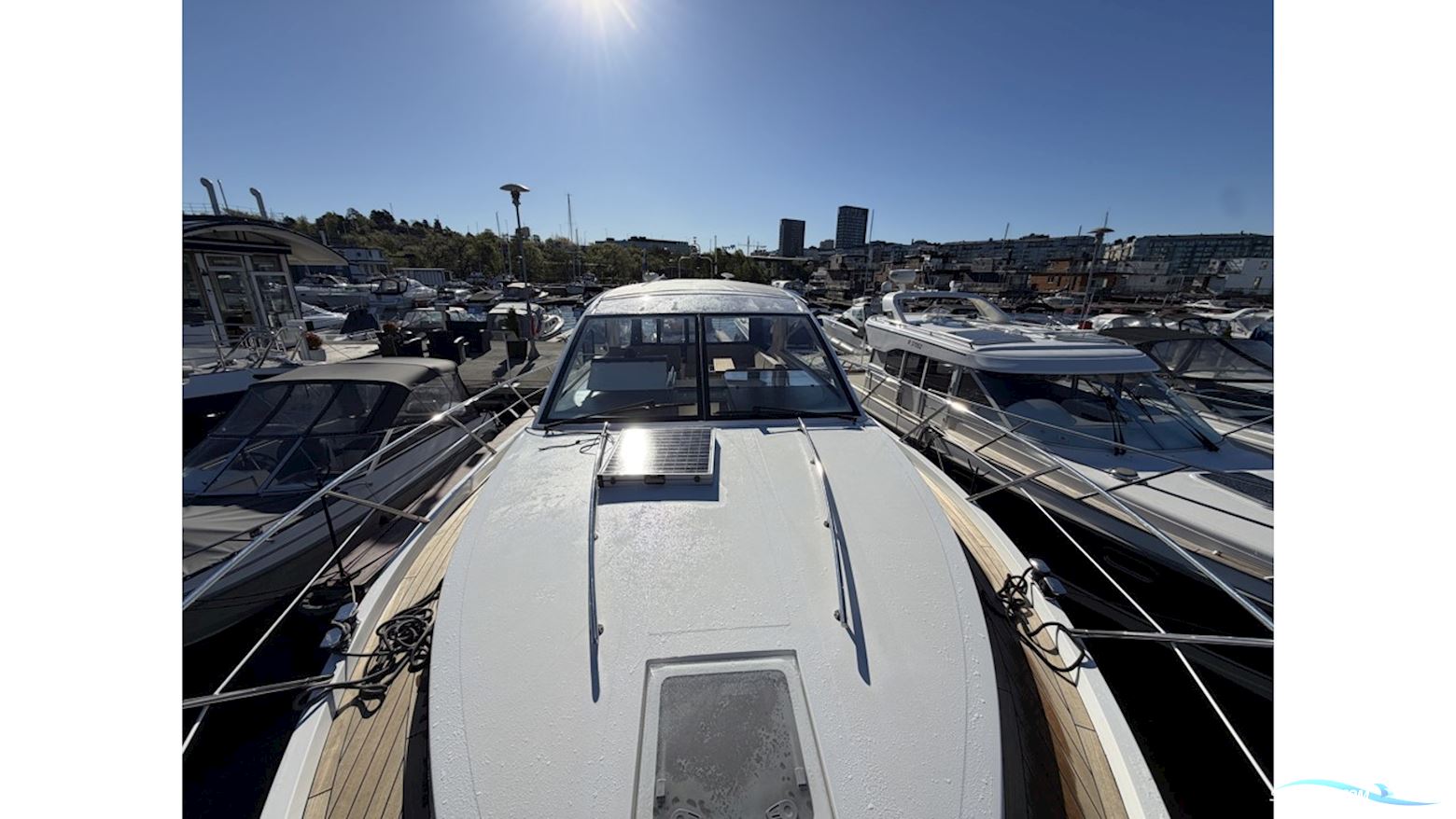 Sealine SC35