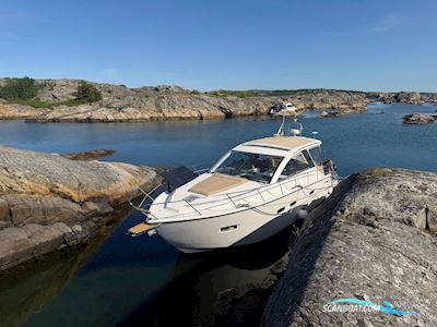 Sealine SC35 Motorboat 2012, with Volvo Penta D4-260 Evc/Dph engine, Sweden