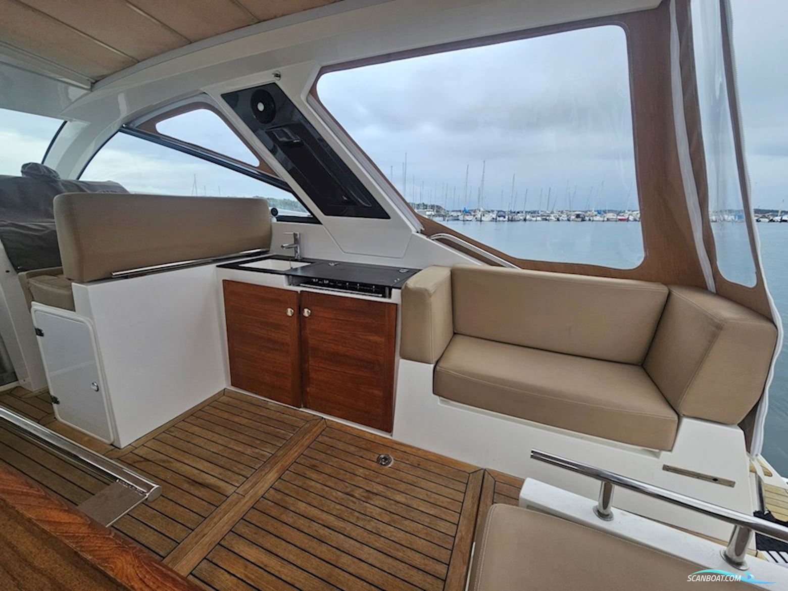 Sealine SC35