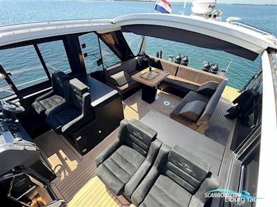Sealine SC42 Custom Motorboat 2012, The Netherlands