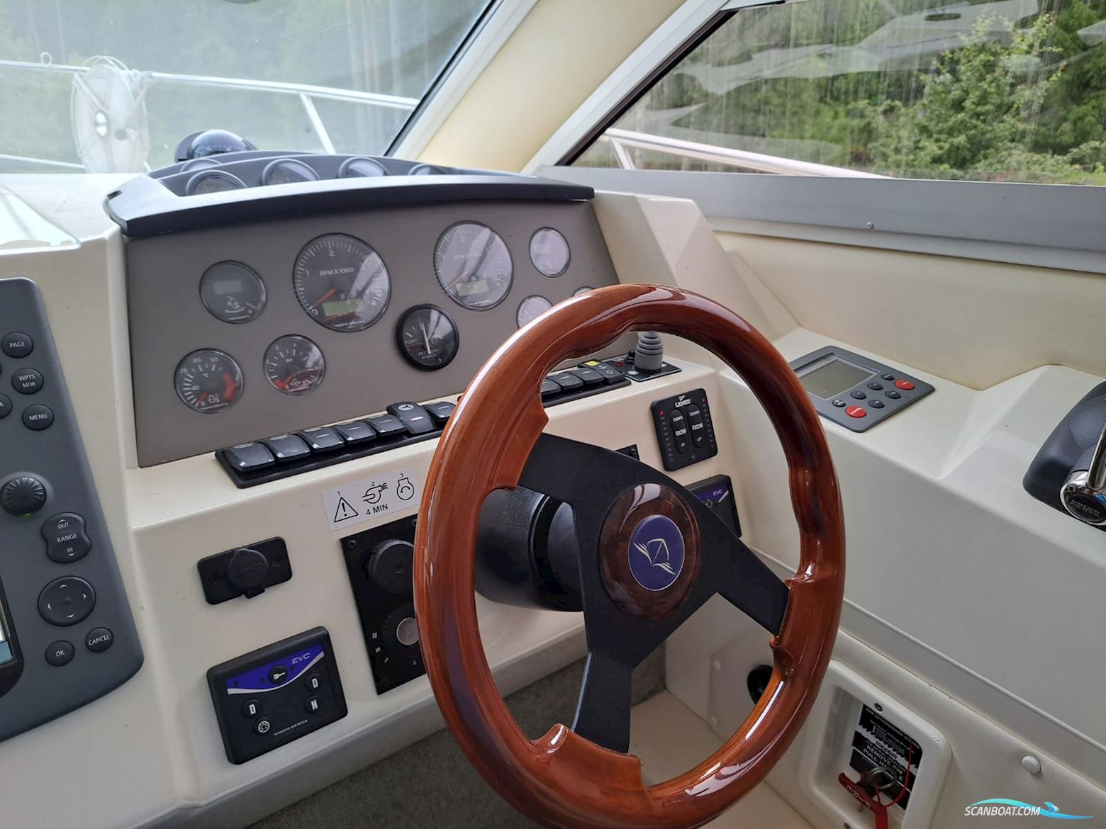 Sealine Sealine F34 Flybridge