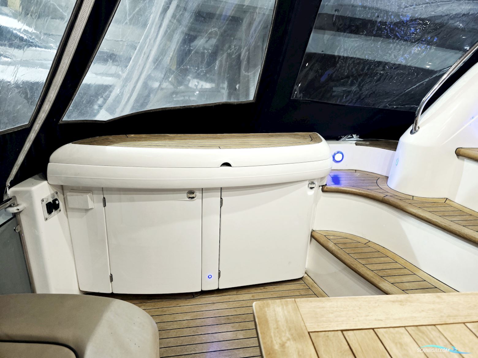 Sealine T47