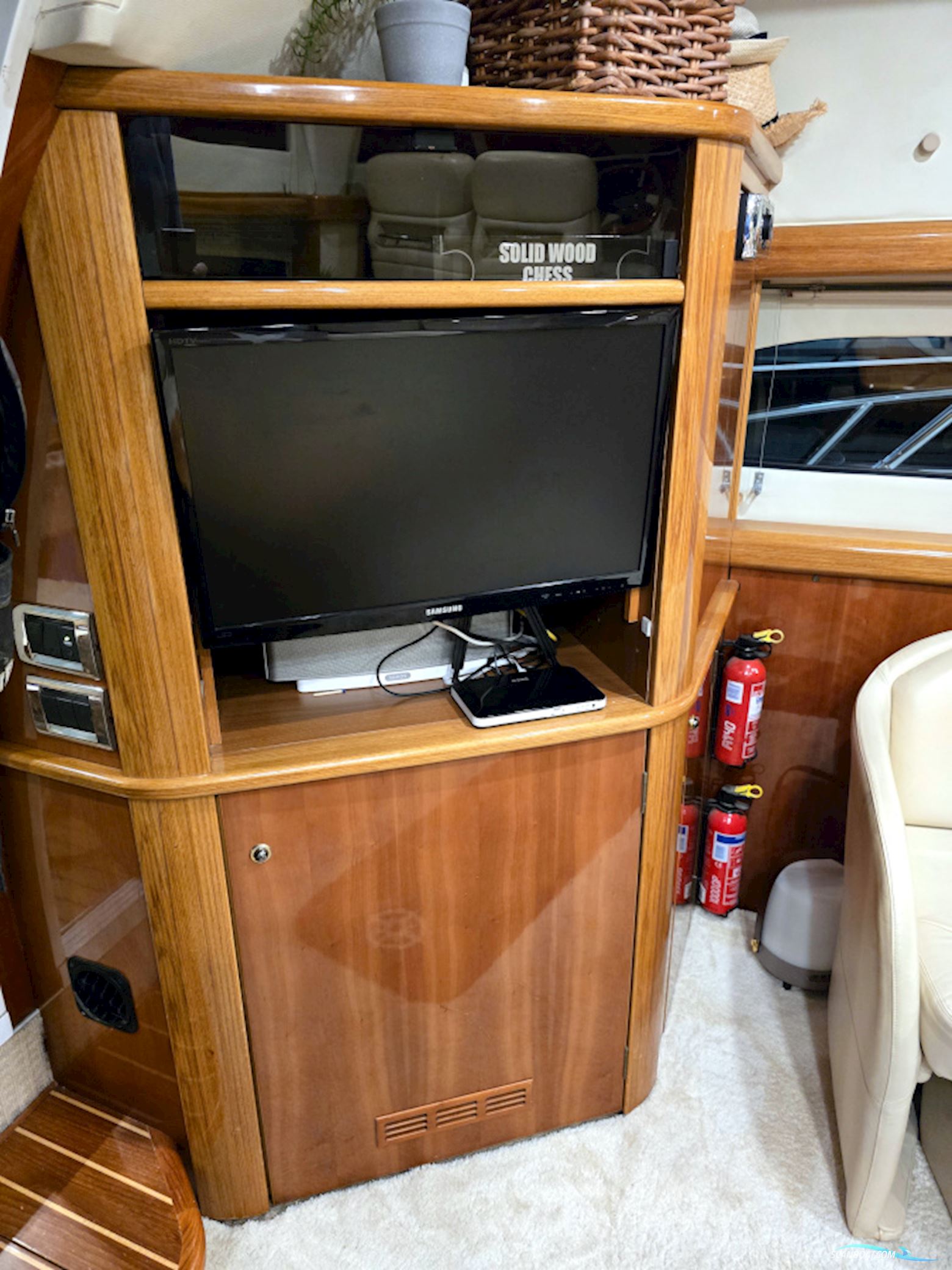 Sealine T47