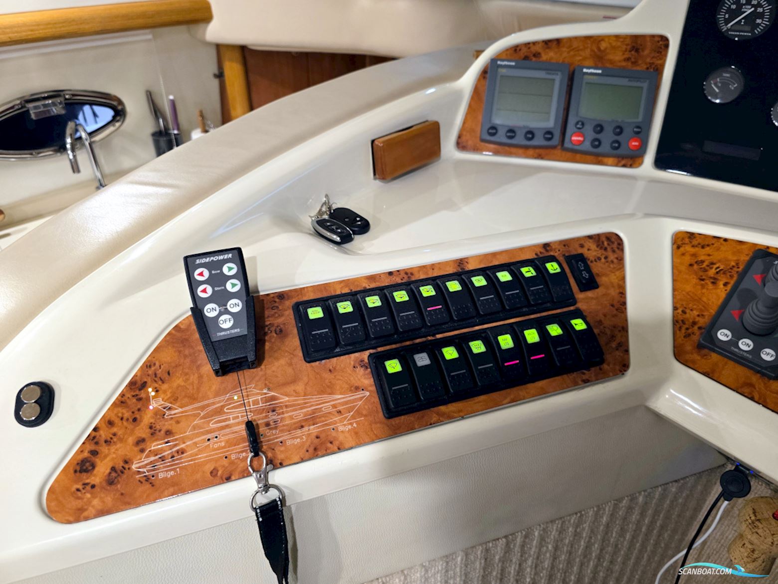 Sealine T47