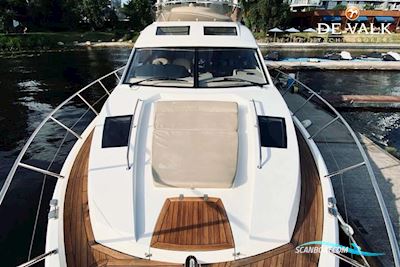 Sealine T50 Motorboat 2006, with Cummins engine, Greece