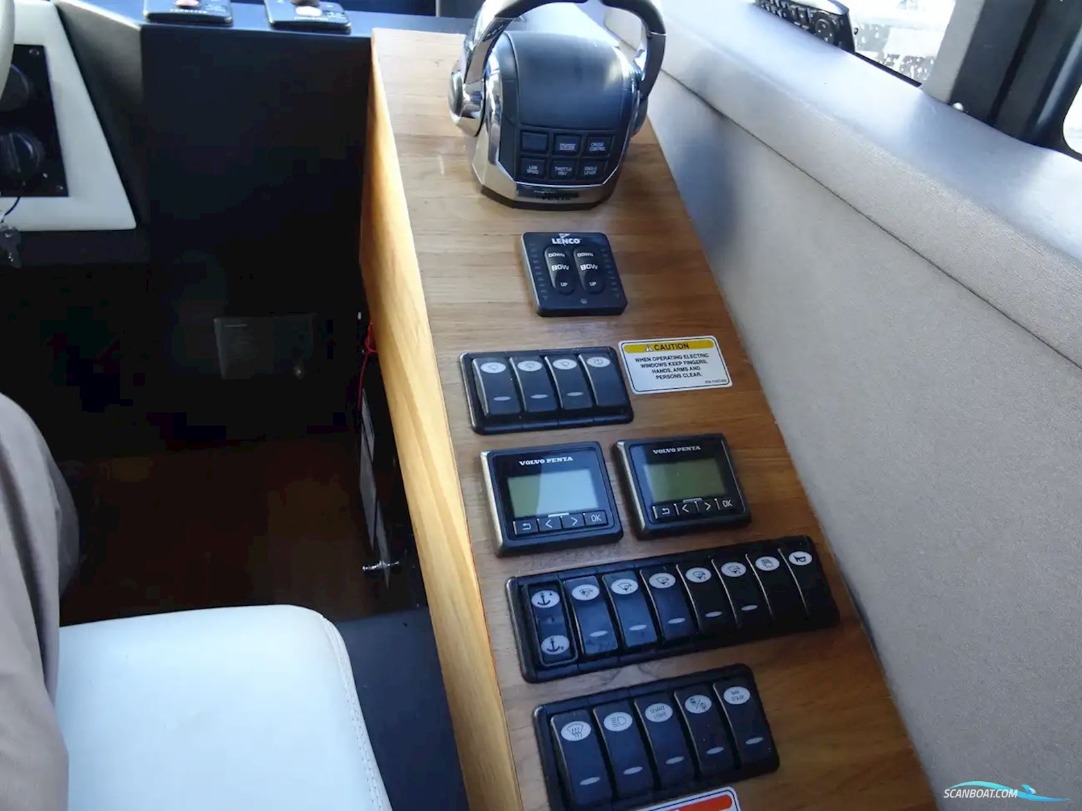Sealine T50